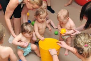 Kurzy plavání s dětmi Praha - Cvičení 8