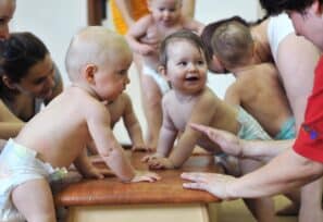 Kurzy plavání s dětmi Praha - Cvičení 14