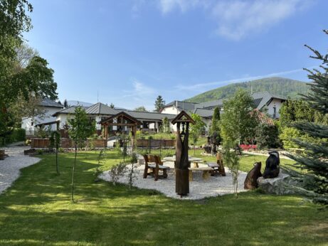 Kurzy plavání pro&nbsp;děti - Třinec Kenny Park - zahrada 3