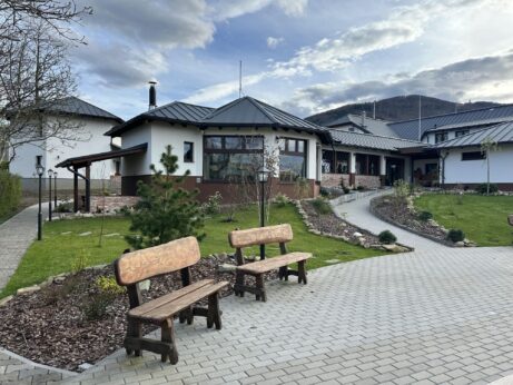 Kurzy plavání pro&nbsp;děti - Třinec Kenny Park - Zahrada